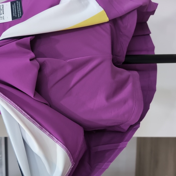 ORIGINAL PENGUIN | Women's Purple Cactus Colorblock Mini Back Pleated Skort - Picture 6 of 10